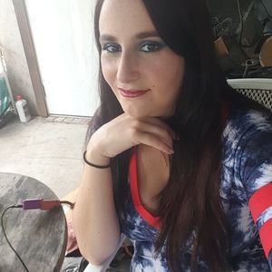 Meet your Posher, Rina